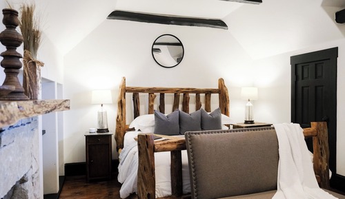 Suite 2