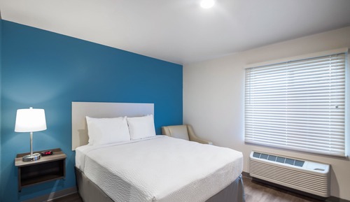 Room, 1 Queen Bed, Accessible, Non Smoking (Bathtub, Sofa)