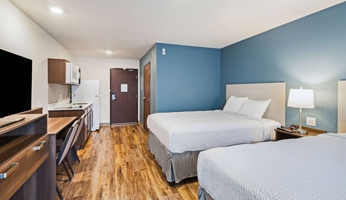 Standard Room, 2 Queen Beds, Non Smoking