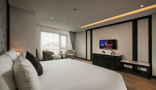 Grand Executive Room