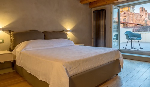Deluxe Suite, 2 Bedrooms, City View