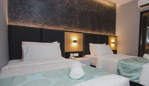 Standard Twin Room