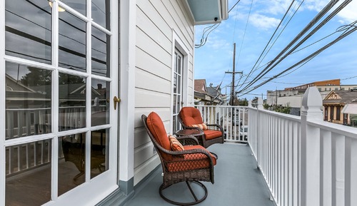 Signature Condo, 4 Bedrooms, Balcony