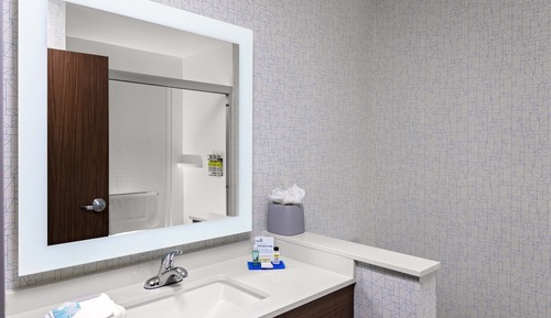 Suite, 1 King Bed, Accessible (Communications)