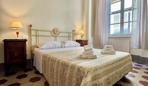 Double Room, Private Bathroom (External)