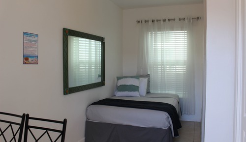 Studio, 1 Twin Bed, Partial Ocean View