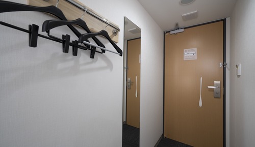 Standard Single Room, Smoking