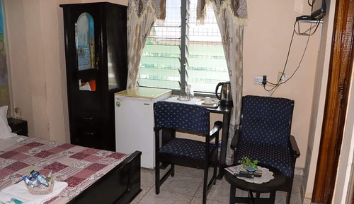 Superior Room, Refrigerator