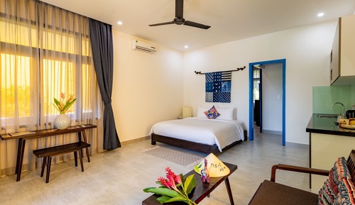 Deluxe Studio Suite