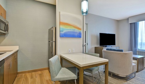 Suite, 1 King Bed, Accessible (Hearing)