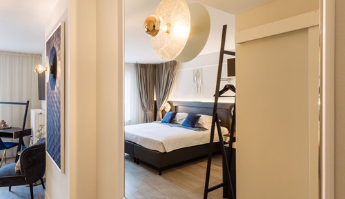 Family Room, City View