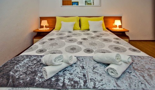 Apartment (4)