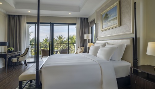 Four Bedroom Villa - Private Pool - VinWonders Park Access (1 day)