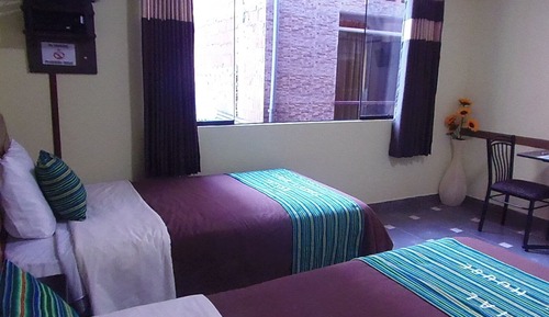 Basic Double Room, 2 Twin Beds, Non Smoking