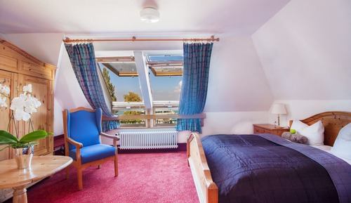 Junior Suite, Balcony, Lake View