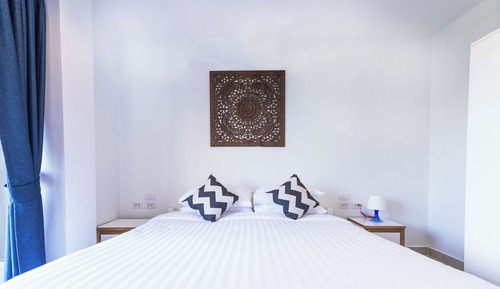 Suite, 1 King Bed, Garden View (Suite One Bedroom Garden View)