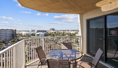 Condo, 2 Bedrooms