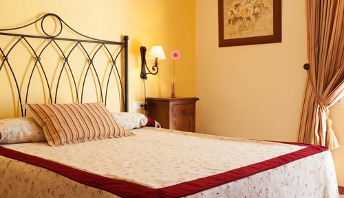 Standard Double Room, Garden View