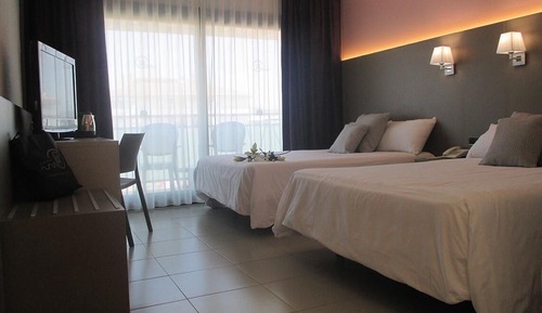 Superior Room, Pool View