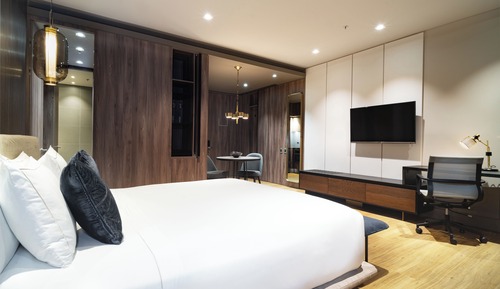 Junior Room, 1 King Bed, Mountain View (Apartment)