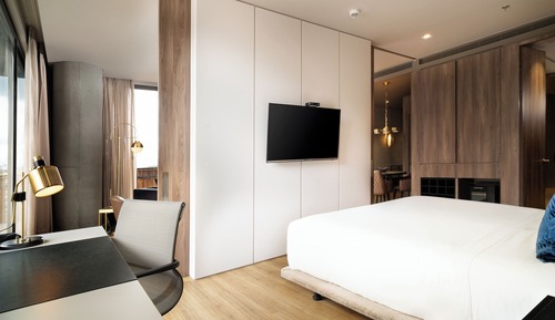 Suite, 1 King Bed