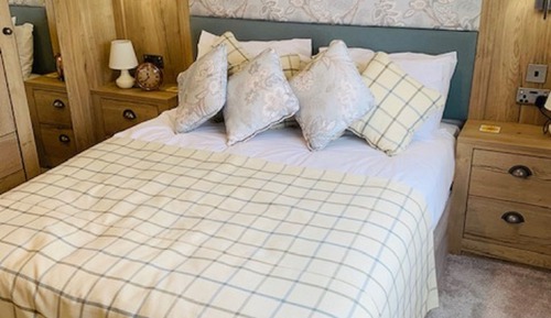 Superior Plus Lodge 2 (pet)