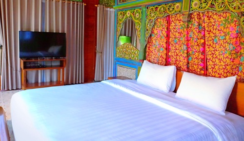 Family Cottage, 1 King Bed, Garden View, Courtyard Area