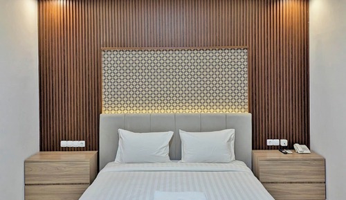 Deluxe Cottage, 1 Queen Bed, Pool View, Poolside