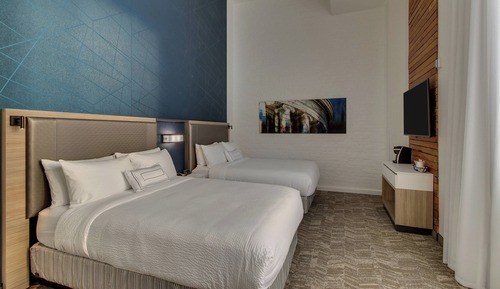 Suite, 2 Queen Beds, Non Smoking