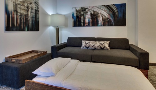 Room, 1 King Bed (Hearing Accessible)