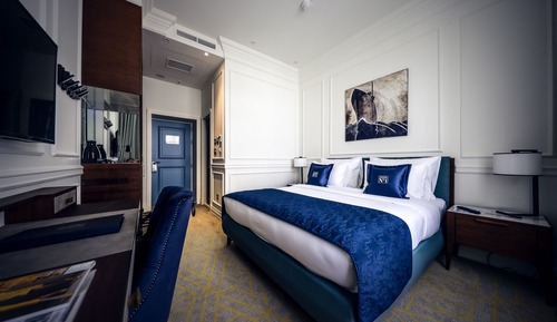 Superior Double Room, 1 King Bed, City View
