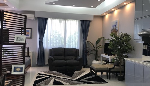 Executive Suite, Refrigerator & Microwave