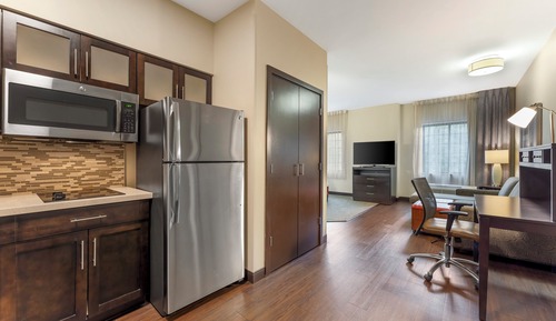 Studio Suite, 1 Queen Bed