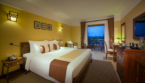 Deluxe Balcony Room, Classic Wing