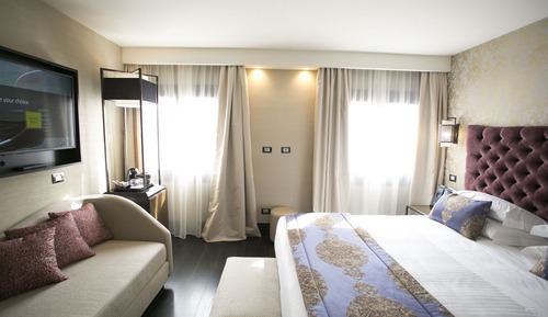 Executive Room