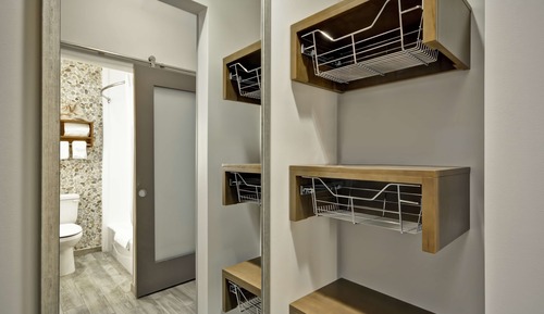 Room, 1 King Bed, Accessible, Bathtub