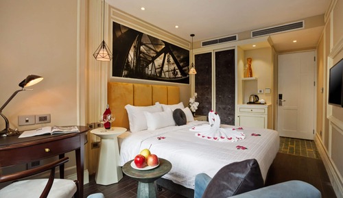 Honeymoon Room