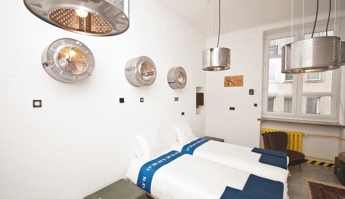 Twin Room (External Private Bathroom)