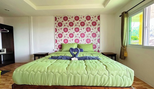 Deluxe Double Room, 1 King Bed, Partial Sea View, Tower