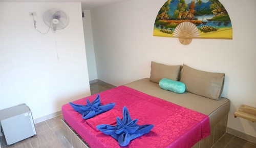 Standard Room, 1 King Bed, Private Bathroom, City View