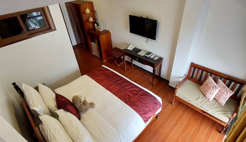 Oceanview Premiere King Plus