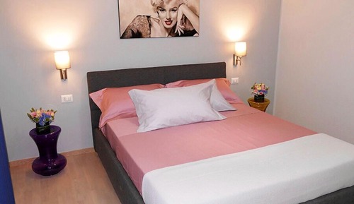 Double Room (King)