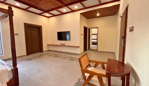 Classic Double Room, Pool View