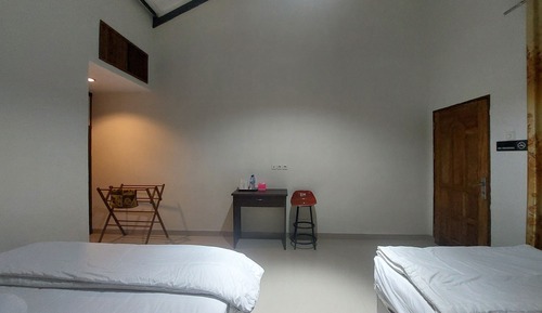 Family Triple Room, Patio, Garden View