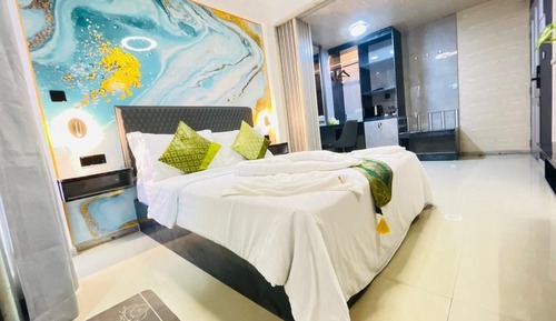 Deluxe Double Room, Balcony, City View