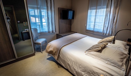 Premium Suite (1)