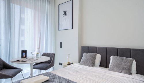 Deluxe Studio Suite, Courtyard View