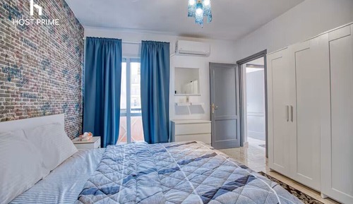 Comfort Apartment, City View