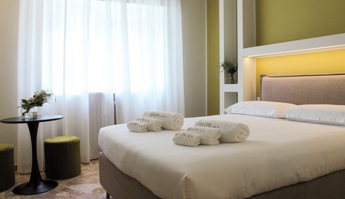 Superior Double Room, City View