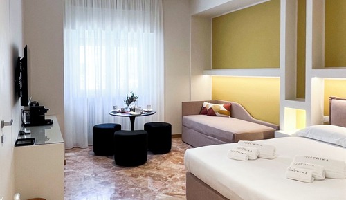 Superior Triple Room, Courtyard View